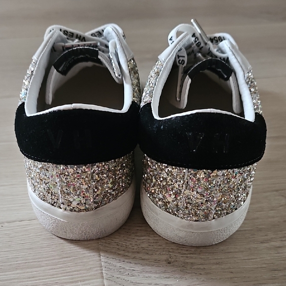 Vintage Havana Silver Glitter Sneakers - Picture 4 of 8